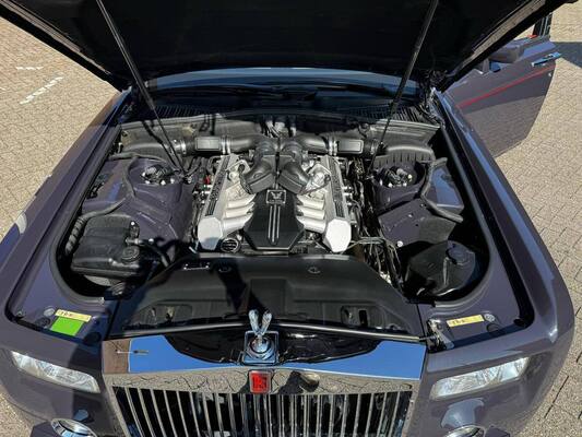 ROLLS-ROYCE PHANTOM